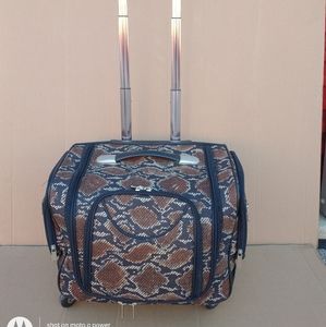 Spinner wheelie bag train case vanity crafters cosmetics makeup bag